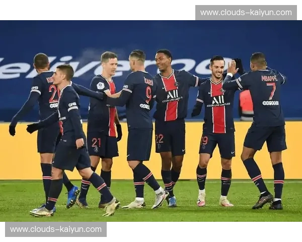 巴黎FC补时点球绝平马赛，保级战意延续抗衡势头