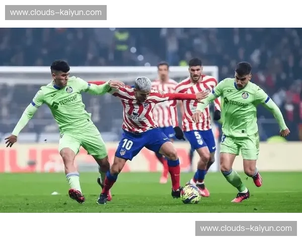 西班牙人客场逆袭，陶瓷球场挑战比利亚雷亚尔欧战野心